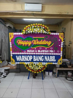 Papan Bunga di Utan Kayu Selatan